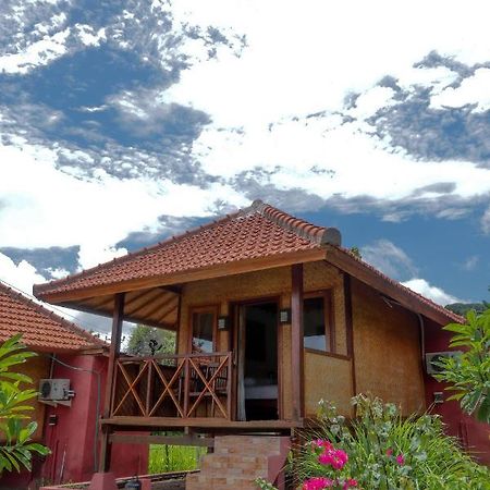 Yut'S Inn Flower Paradise Gili Gede Buitenkant foto