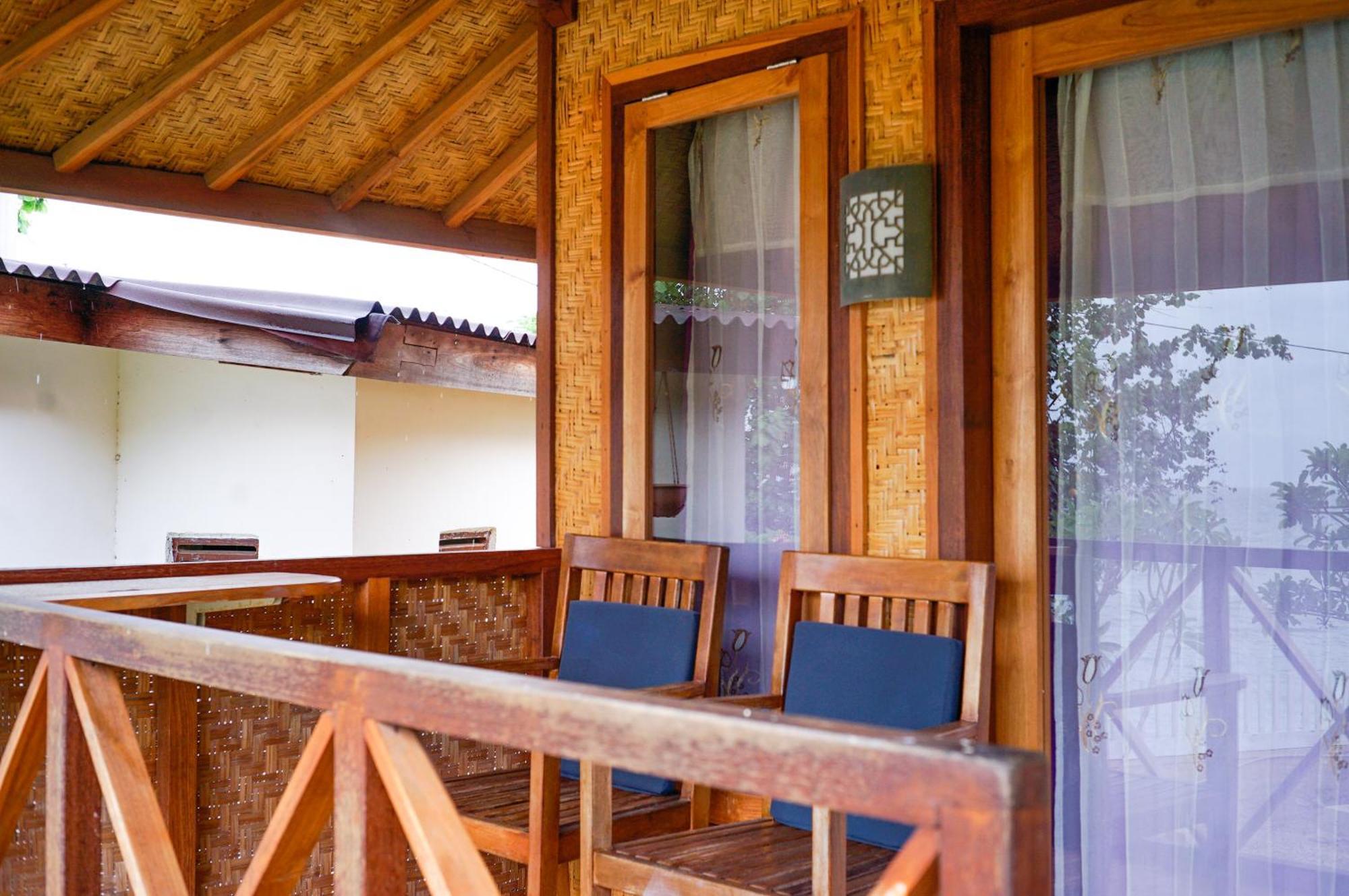 Yut'S Inn Flower Paradise Gili Gede Buitenkant foto
