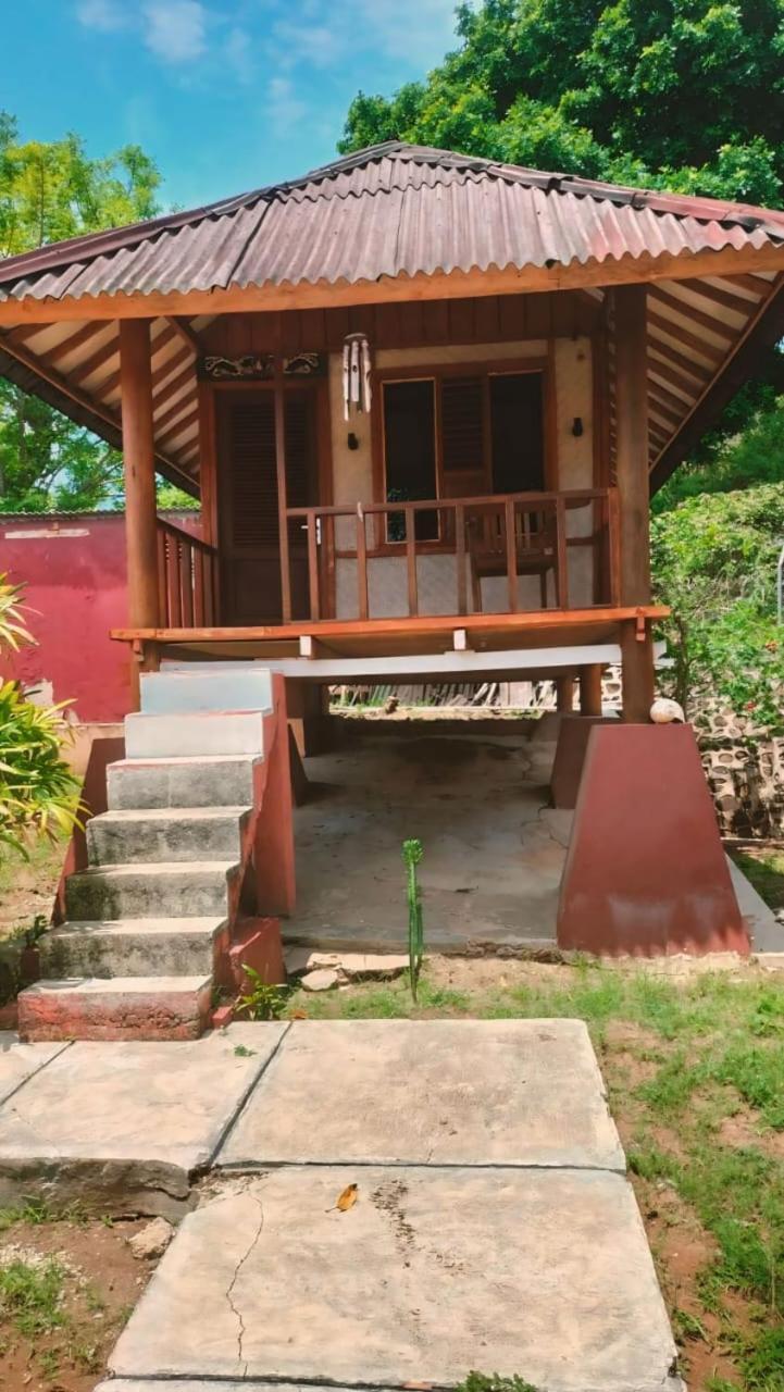 Yut'S Inn Flower Paradise Gili Gede Buitenkant foto